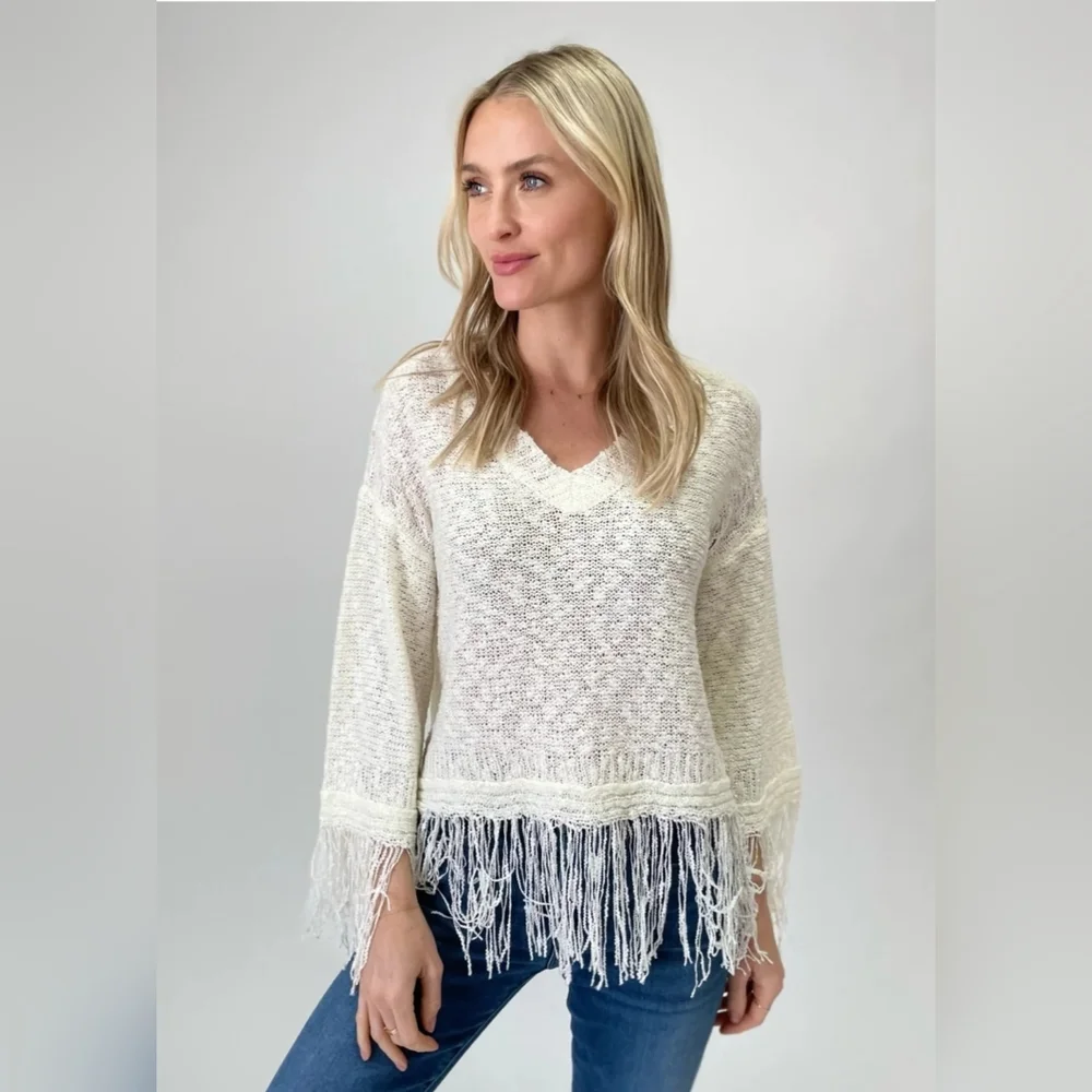 Six/Fifty Crochet Fringe Top [ivory] Size Small NWT!